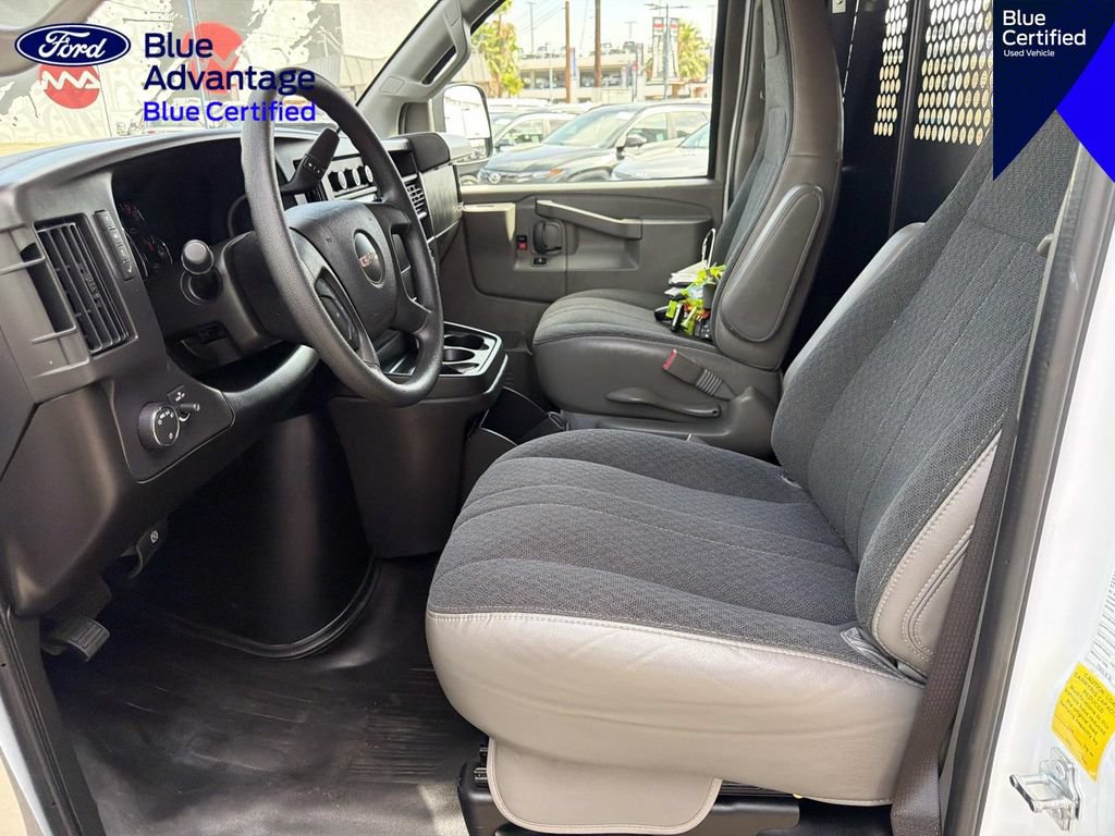 Used 2025 GMC Savana 2500 w/ Driver Convenience Package RWD image 17