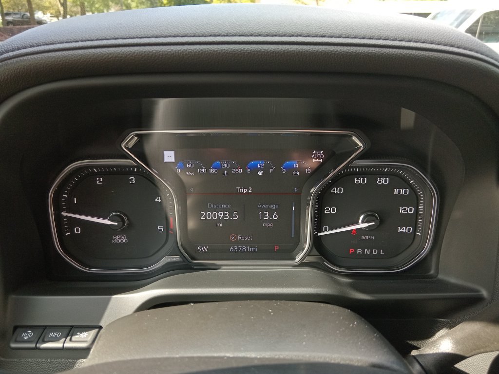 Used 2022 GMC Sierra 2500 AT4 w/ AT4 Premium Plus Package AWD/4WD image 22