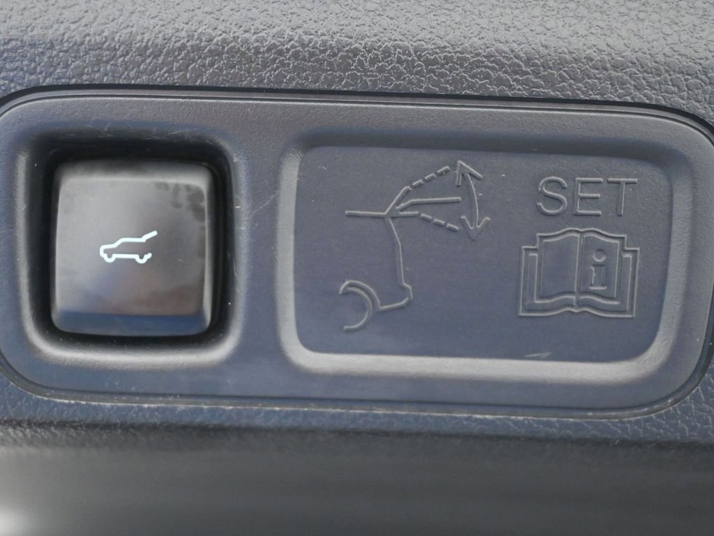 Certified 2023 Ford Expedition XLT image 32