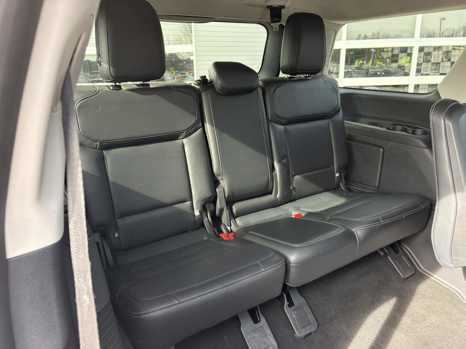 Certified 2025 Ford Expedition Platinum image 22