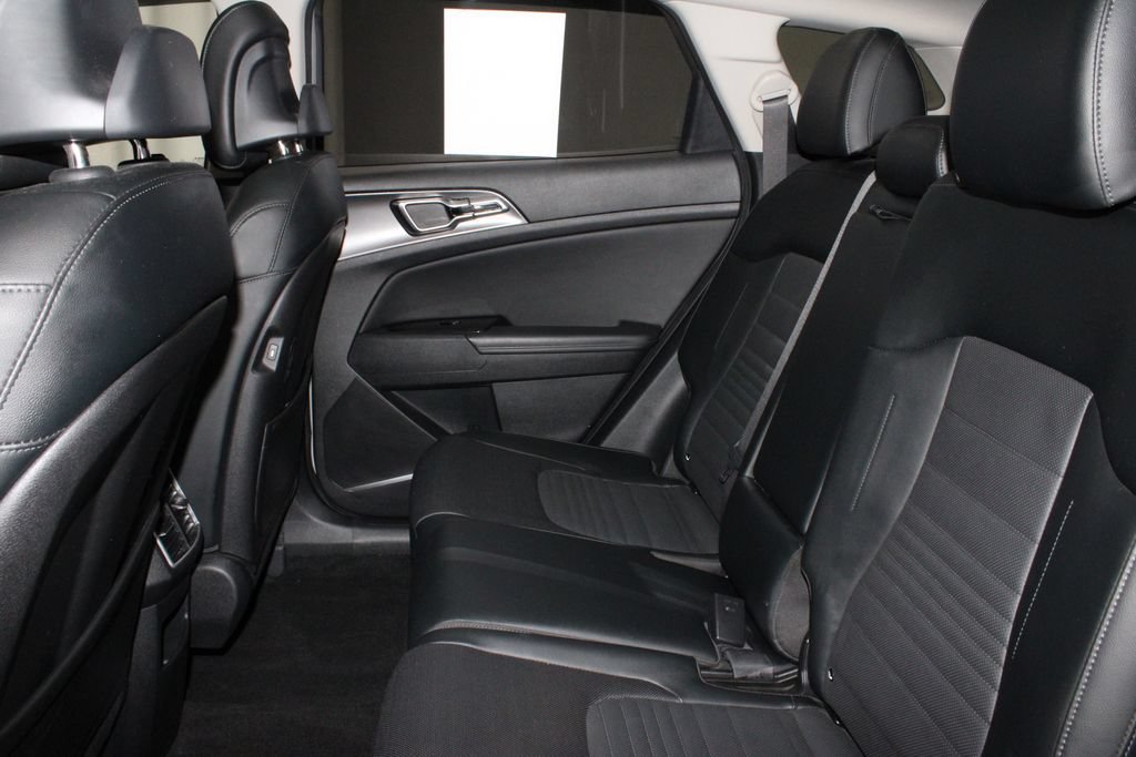 Used 2023 Kia Sportage SX FWD image 23