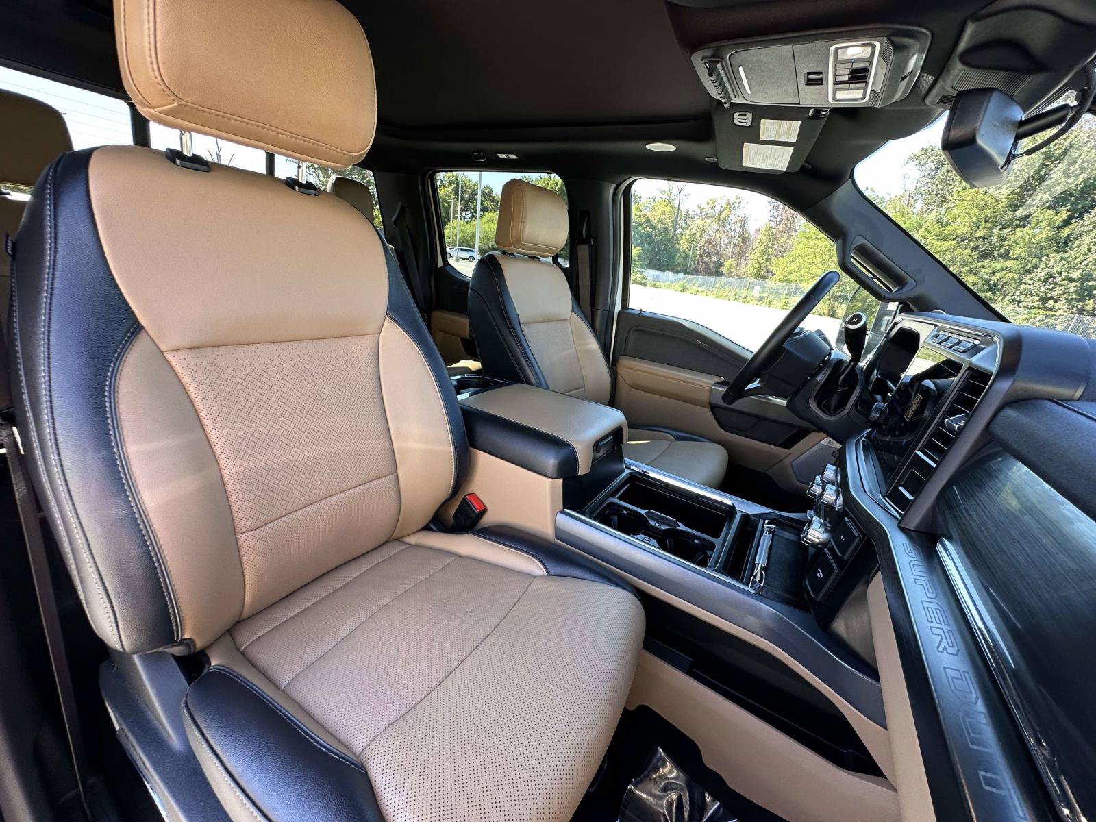 Certified 2024 Ford F250 Lariat w/ Lariat Ultimate Package AWD/4WD image 28