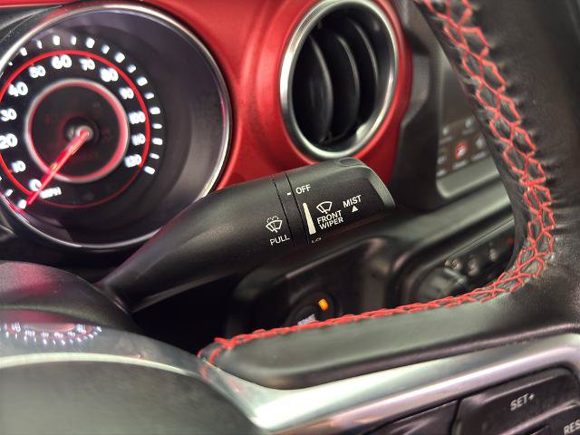 Used 2022 Jeep Gladiator Rubicon w/ Cold Weather Group AWD/4WD image 18