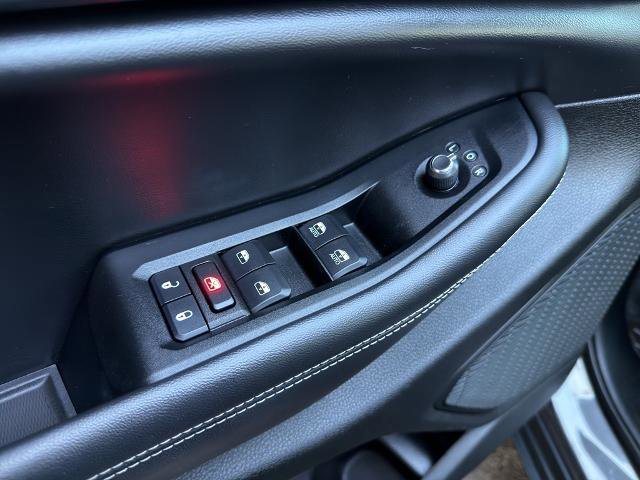 Used 2023 Jeep Grand Cherokee L Laredo image 16