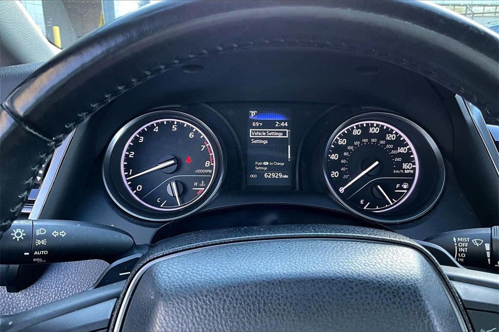 Used 2023 Toyota Camry SE image 19