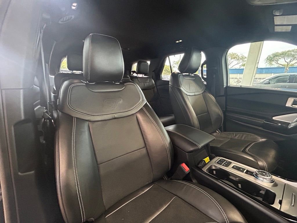 Certified 2022 Ford Explorer ST w/ Equipment Group 401A image 28