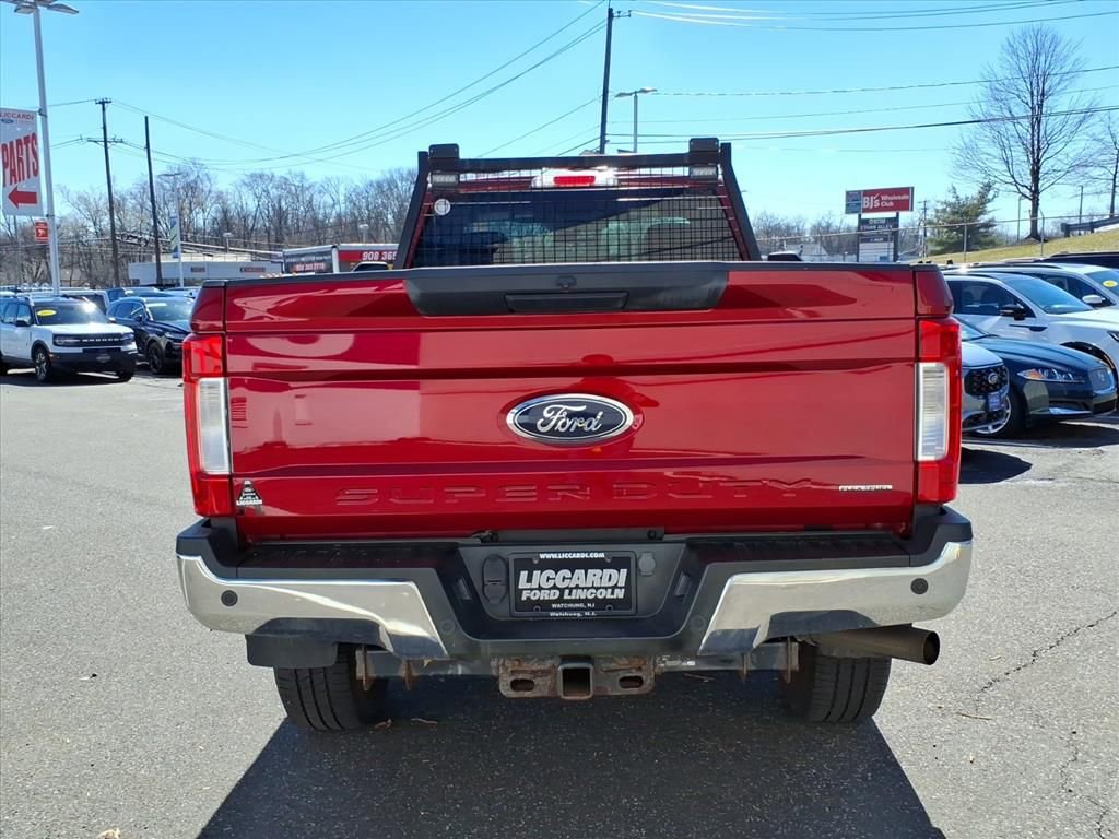 Certified 2017 Ford F250 XLT w/ XLT Value Package image 5