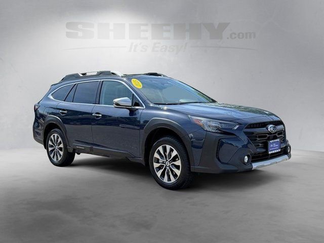 Used 2025 Subaru Outback Touring AWD/4WD image 2