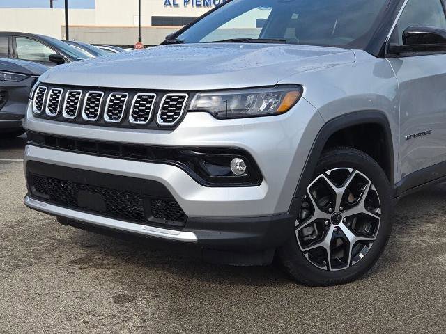 Used 2025 Jeep Compass Limited image 2