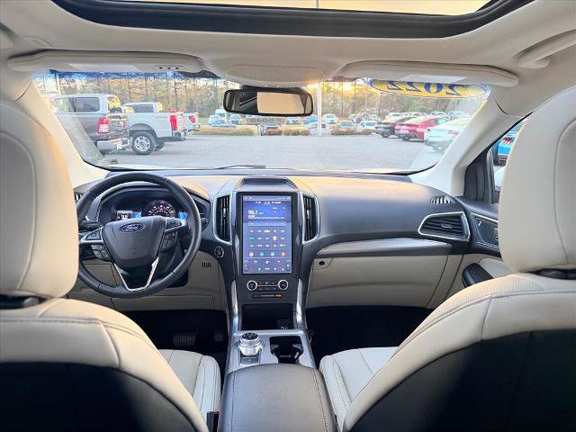 Certified 2022 Ford Edge Titanium w/ Equipment Group 301A image 30