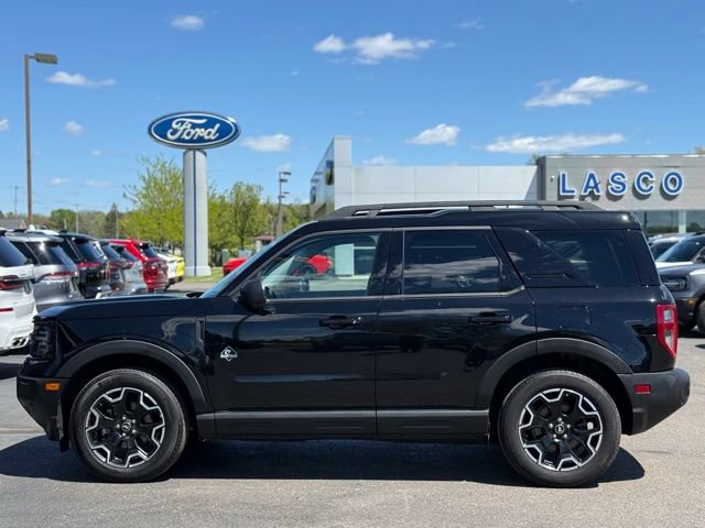 Certified 2025 Ford Bronco Sport Outer Banks w/ Outer Banks Tech Package+ AWD/4WD image 43
