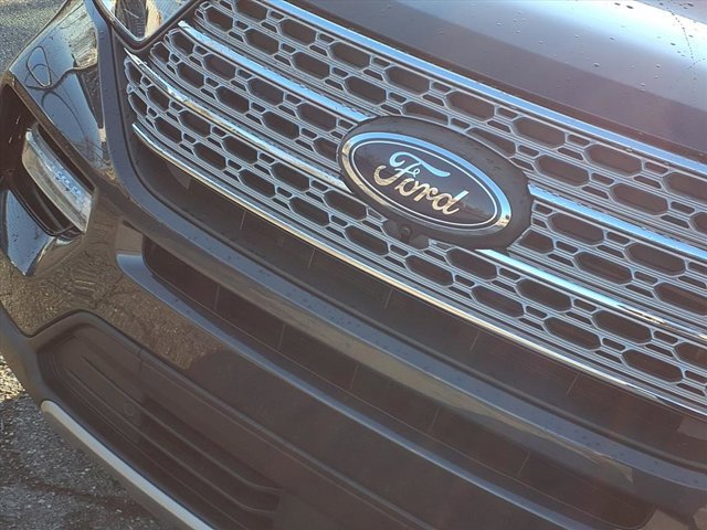 Certified 2023 Ford Explorer Limited w/ Limited Technology Package image 31