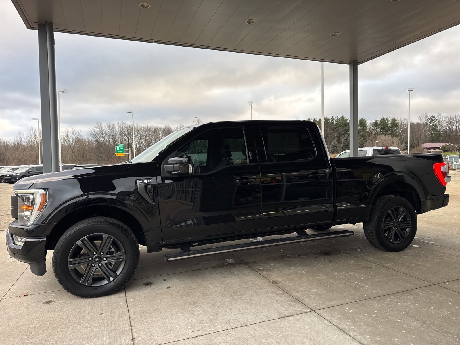 Certified 2023 Ford F150 Lariat w/ Equipment Group 502A High image 7