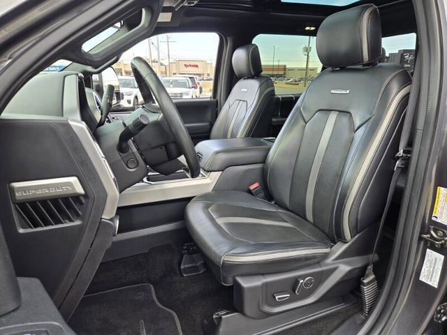 Certified 2018 Ford F450 Platinum w/ Platinum Ultimate Package image 12