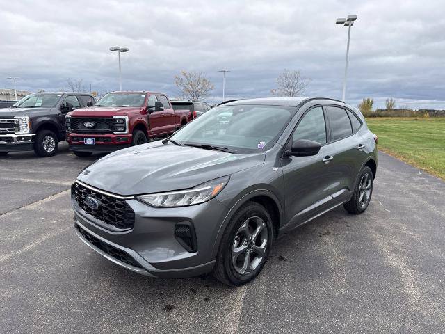 Certified 2024 Ford Escape ST-Line w/ Tech Pack #1 AWD/4WD image 4