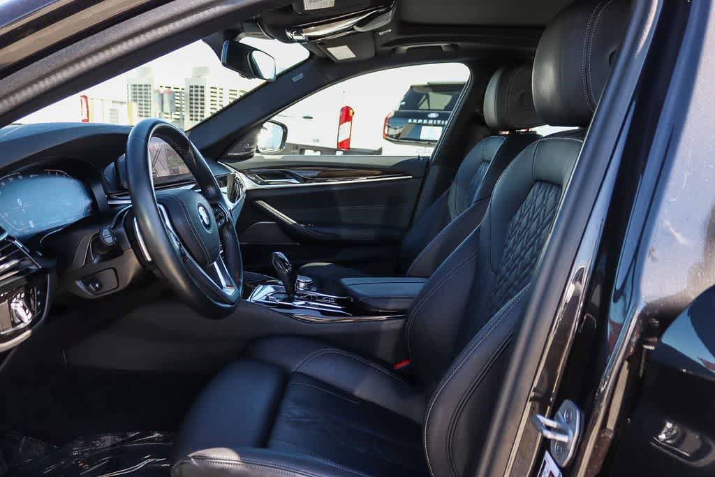 Used 2023 BMW 530e w/ Premium Package RWD image 17