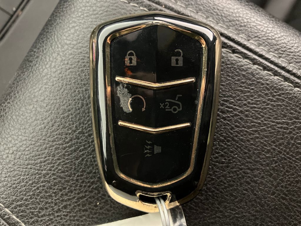 Used 2020 Cadillac XT4 Premium Luxury image 32