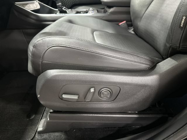 Used 2025 Kia Carnival SX Prestige FWD image 18