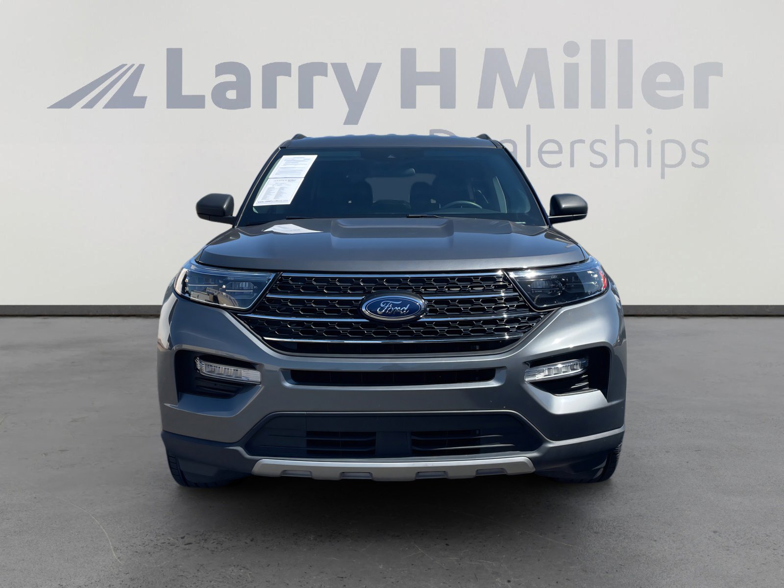 Certified 2023 Ford Explorer XLT w/ Equipment Group 202A RWD image 8