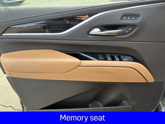 Used 2021 Cadillac Escalade Premium Luxury w/ Driver Assist Tech Package image 17