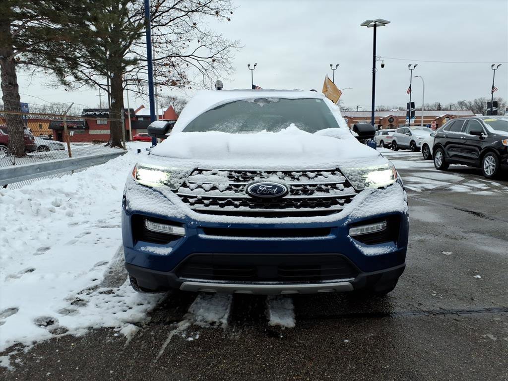Certified 2023 Ford Explorer XLT w/ Equipment Group 202A image 6
