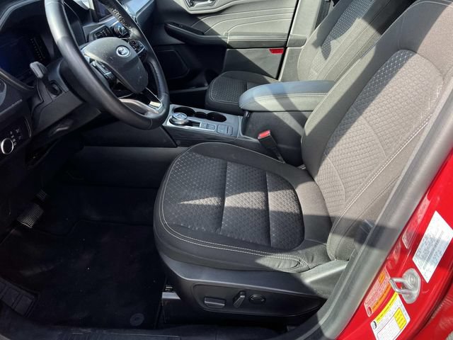 Certified 2023 Ford Escape Active AWD/4WD image 18
