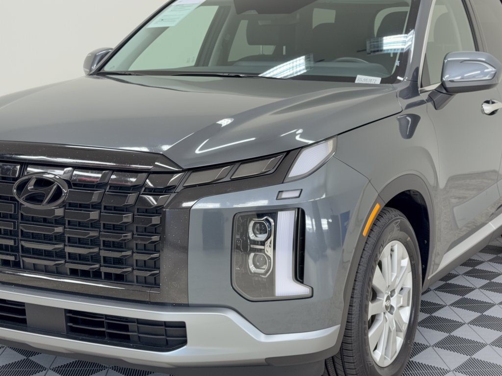 Used 2025 Hyundai Palisade SEL FWD image 12