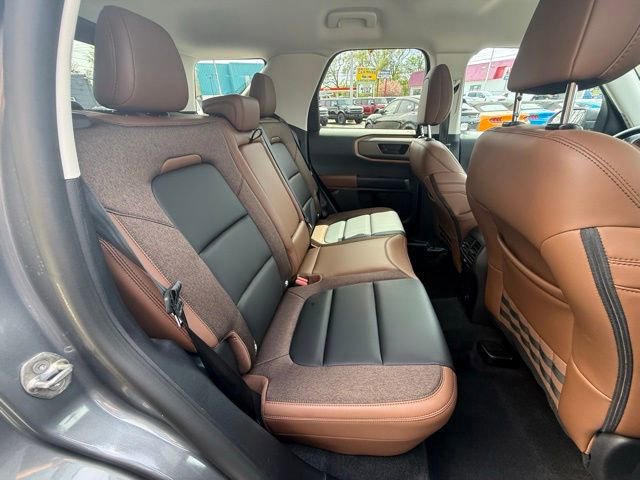 Certified 2025 Ford Bronco Sport Outer Banks w/ Outer Banks Tech Package+ AWD/4WD image 16
