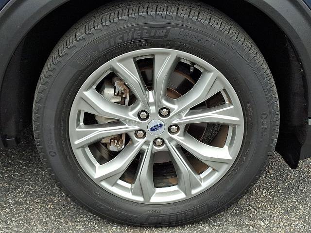 Certified 2023 Ford Explorer Limited w/ Equipment Group 301A AWD/4WD image 8