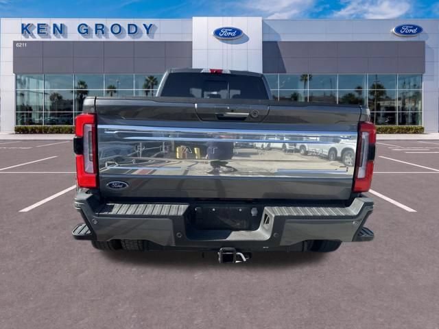 Certified 2023 Ford F450 Platinum w/ FX4 Off-Road Package AWD/4WD image 7