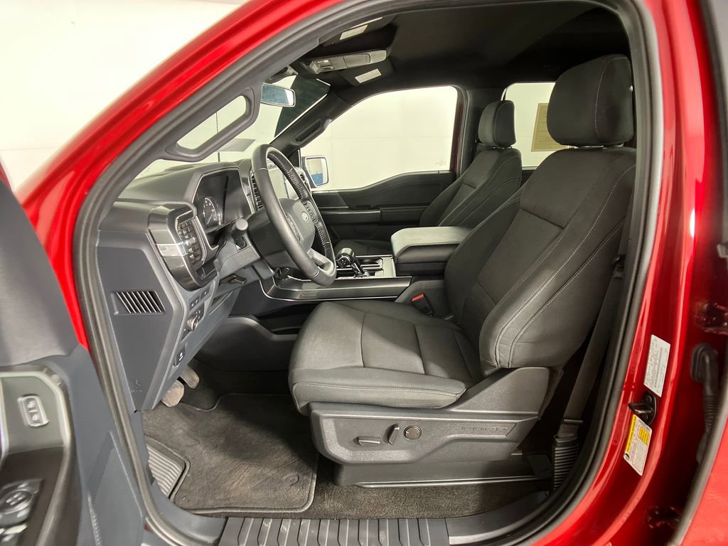 Certified 2022 Ford F150 XLT w/ Equipment Group 302A High image 29