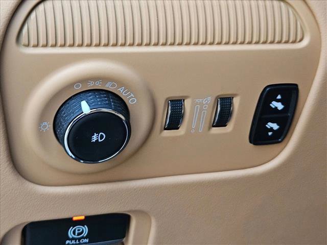 Used 2024 Jeep Grand Wagoneer Series III AWD/4WD image 28