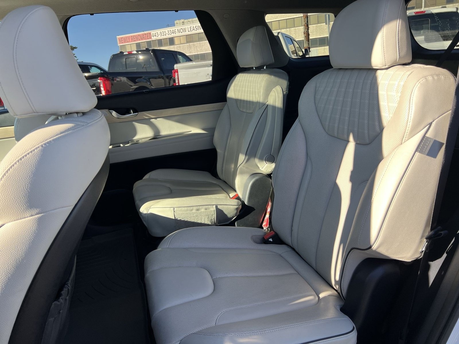 Used 2023 Hyundai Palisade Limited AWD/4WD image 23