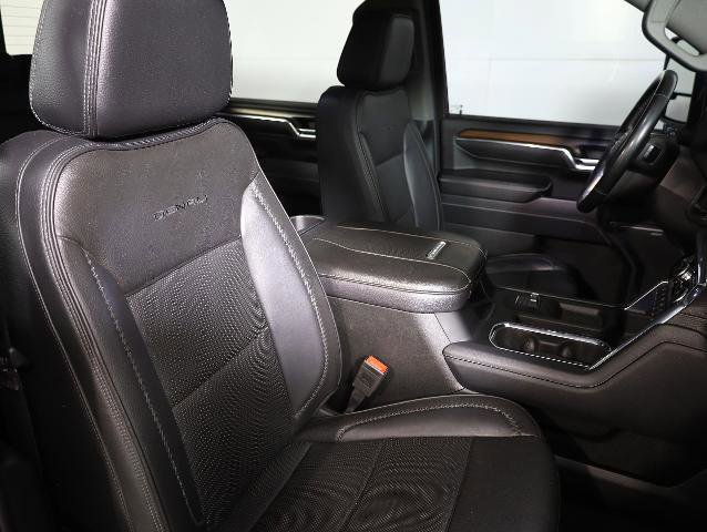 Used 2024 GMC Sierra 3500 Denali w/ Denali Reserve Package image 10