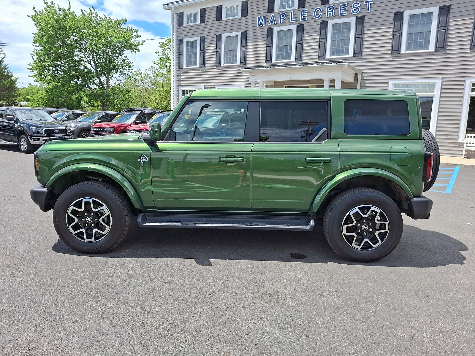 Certified 2025 Ford Bronco Outer Banks AWD/4WD image 8