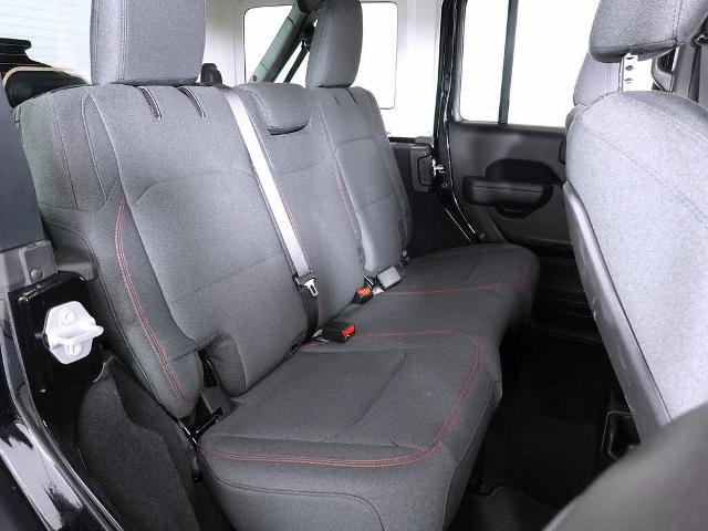 Used 2025 Jeep Wrangler Unlimited Rubicon AWD/4WD image 16
