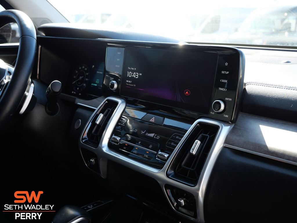 Used 2023 Kia Sorento SX Prestige image 20