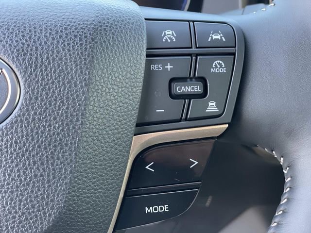 Used 2026 Toyota Crown XLE image 10