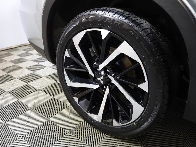 Used 2022 Mitsubishi Outlander SE image 30