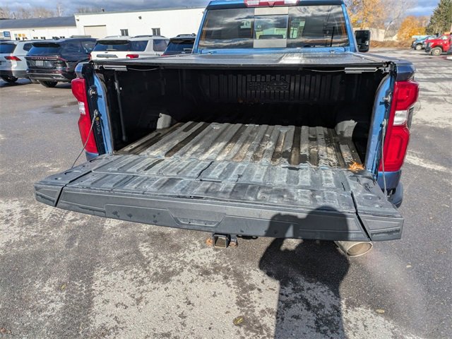 Used 2022 Chevrolet Silverado 2500 High Country w/ Safety Package II image 21