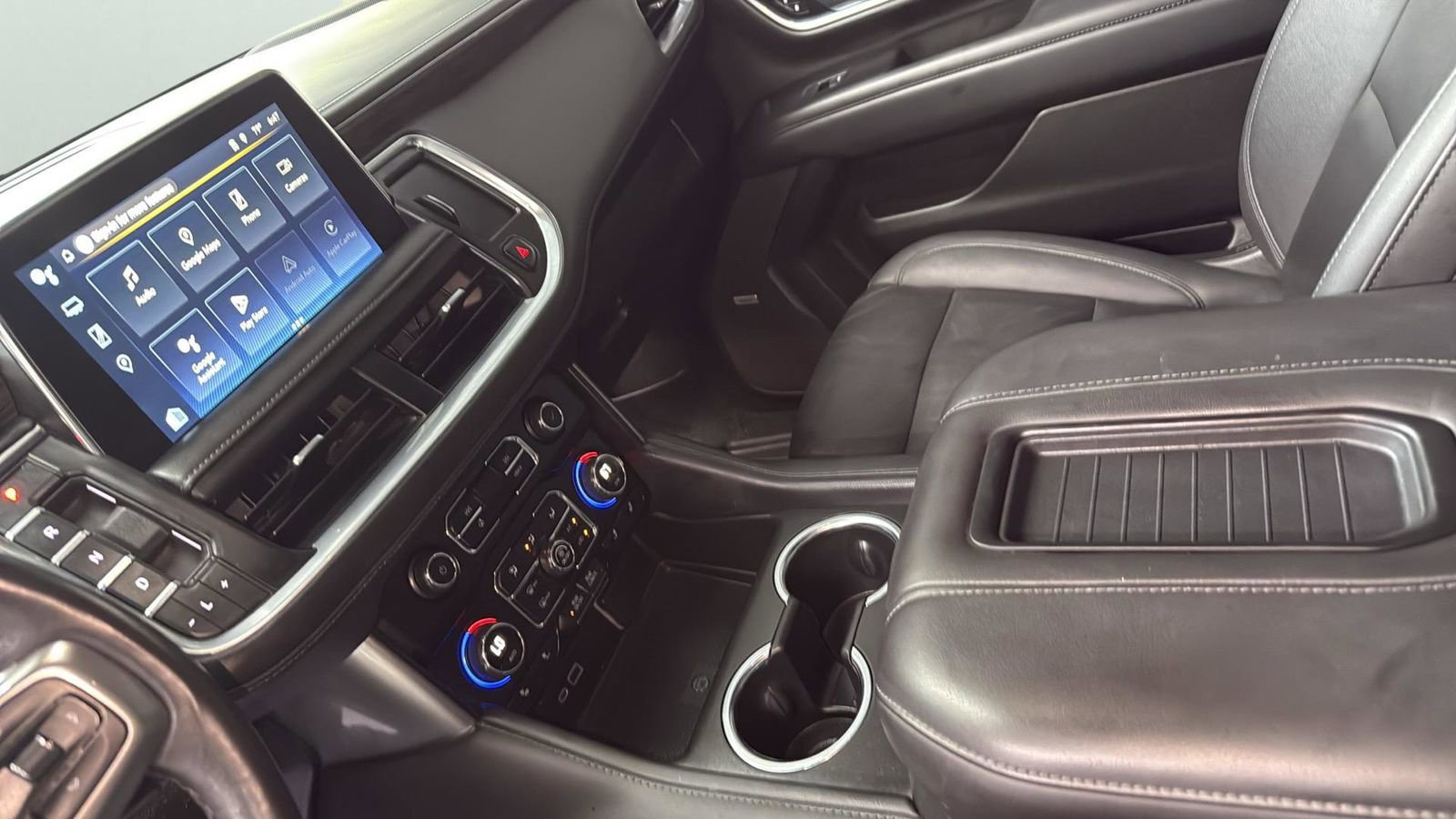 Used 2022 Chevrolet Tahoe Z71 w/ Z71 Off-Road Package image 21