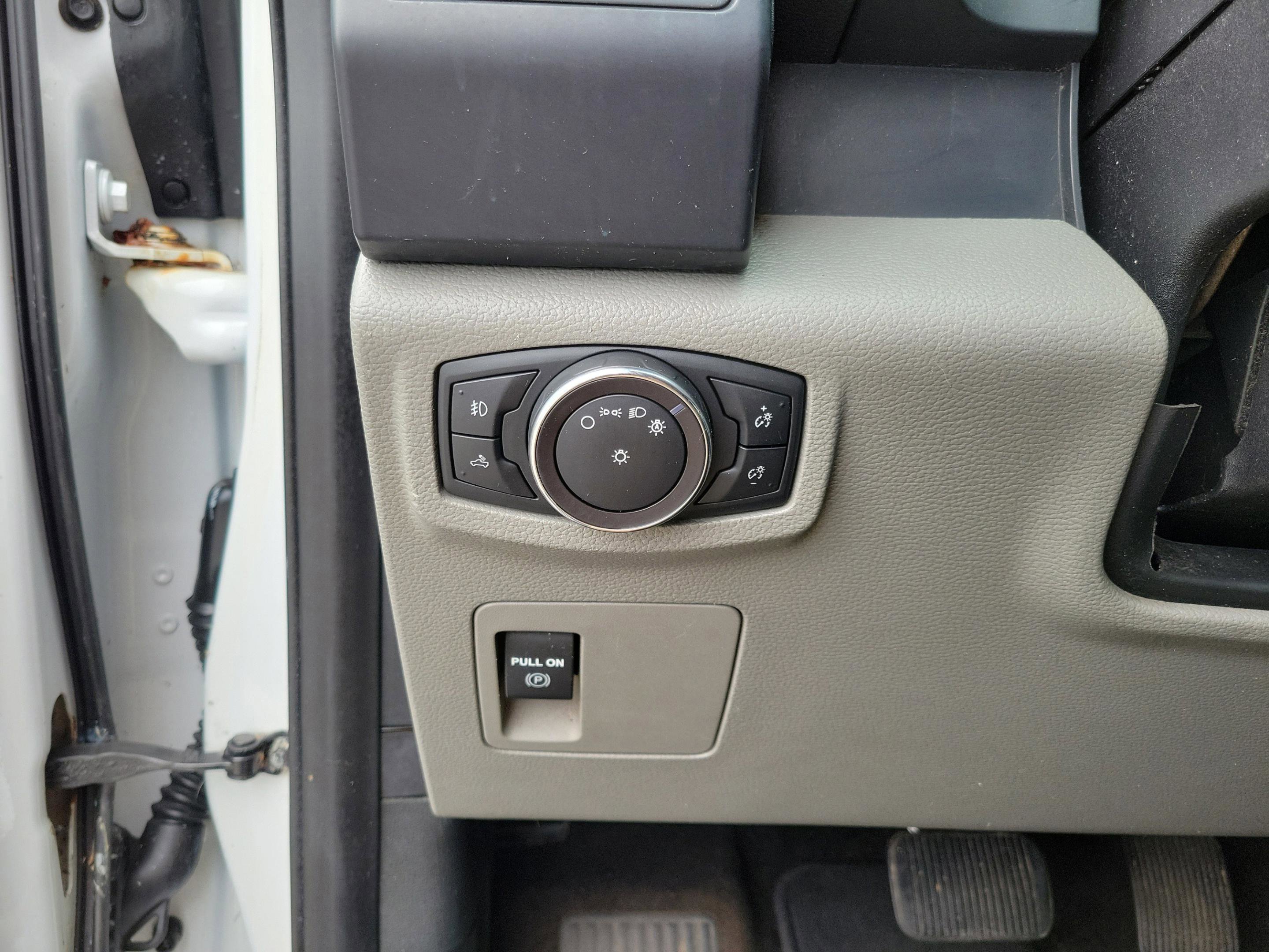 Certified 2018 Ford F150 XL w/ Equipment Group 101A Mid image 10