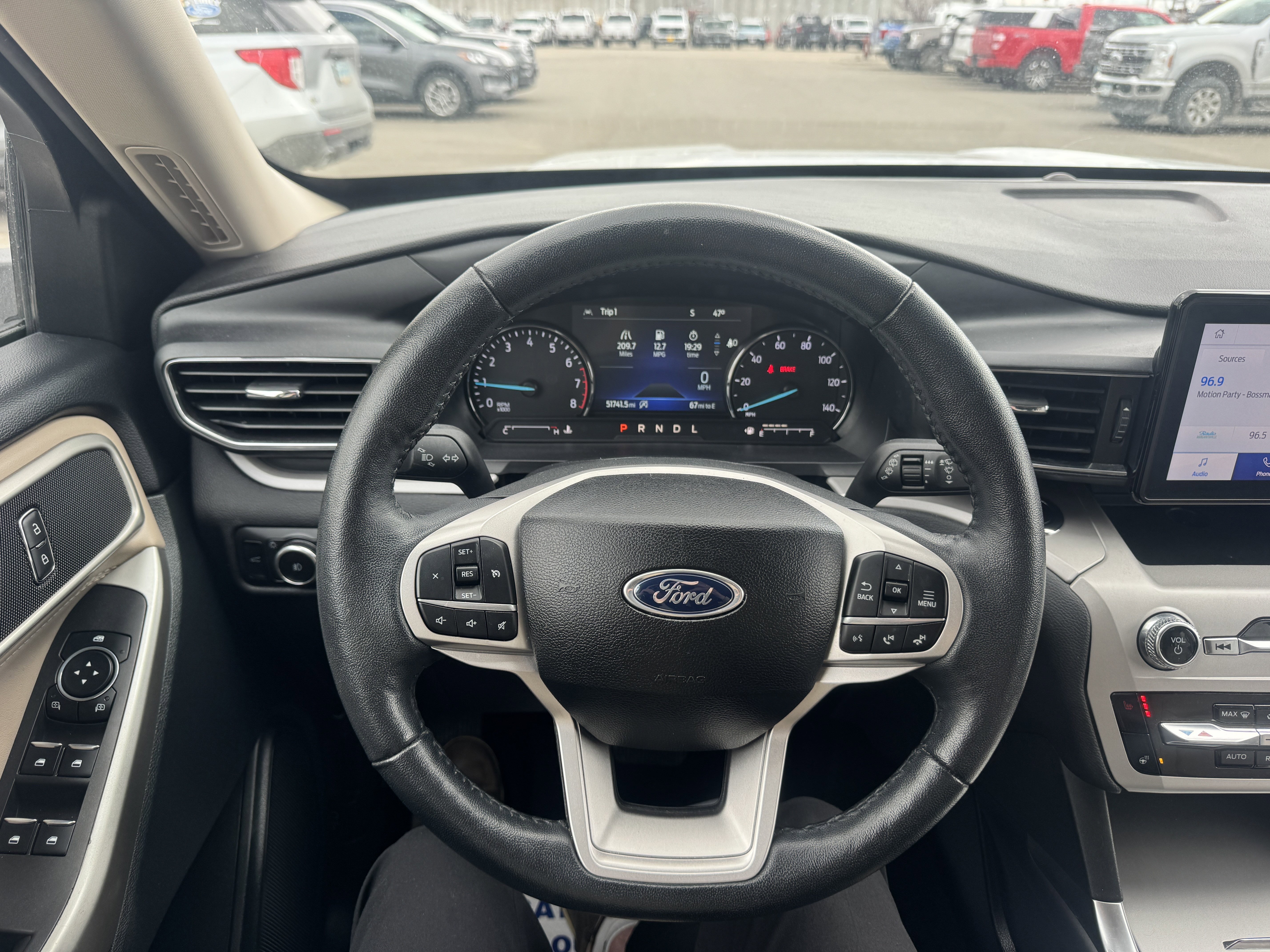 Certified 2023 Ford Explorer XLT w/ Equipment Group 202A AWD/4WD image 9