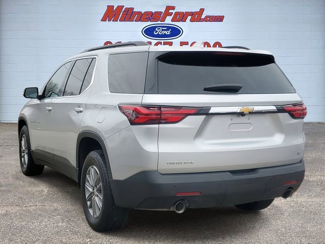 Used 2022 Chevrolet Traverse LT image 2