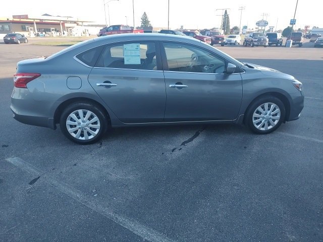 Used 2017 Nissan Sentra SV image 6