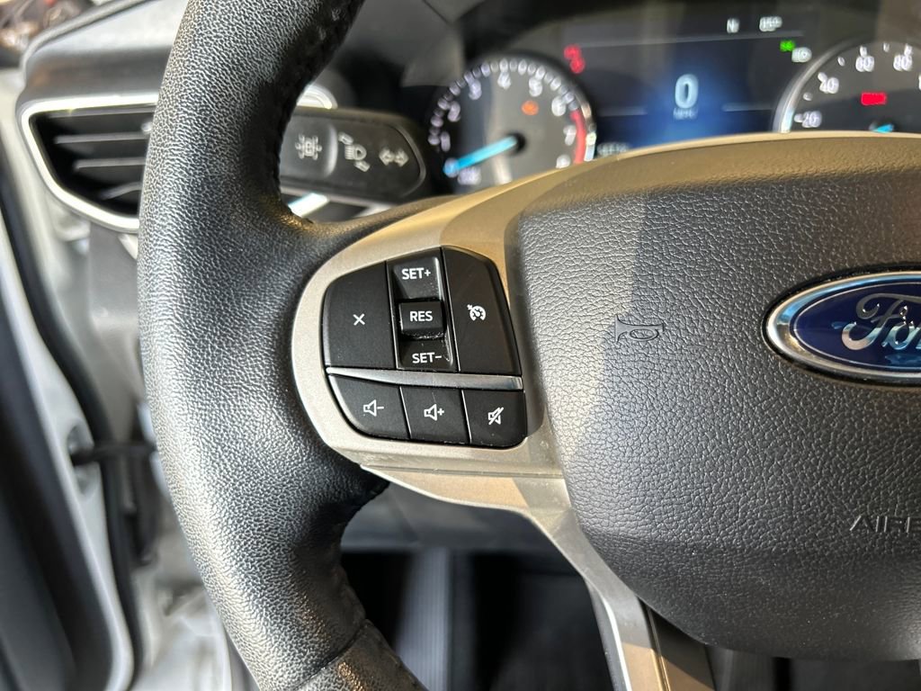 Certified 2021 Ford Explorer XLT w/ Equipment Group 202A image 22