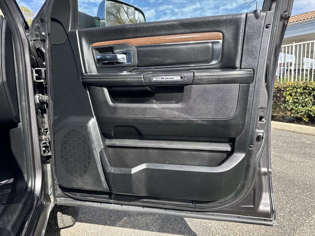 Used 2018 RAM 1500 Laramie w/ Convenience Group image 29