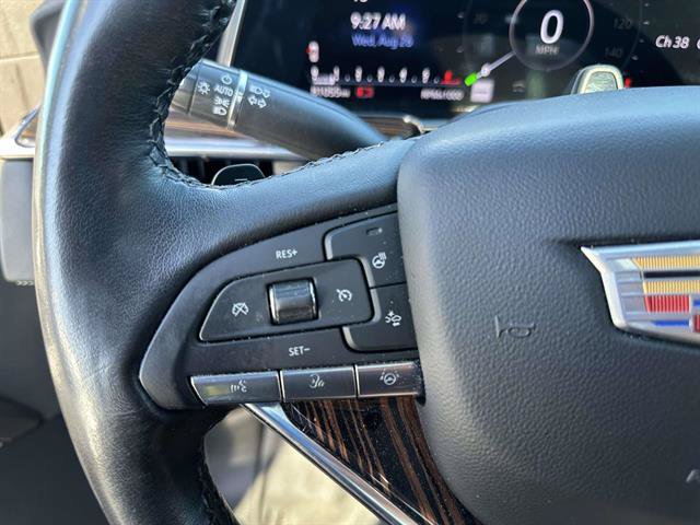 Used 2024 Cadillac Escalade Premium Luxury AWD/4WD image 29