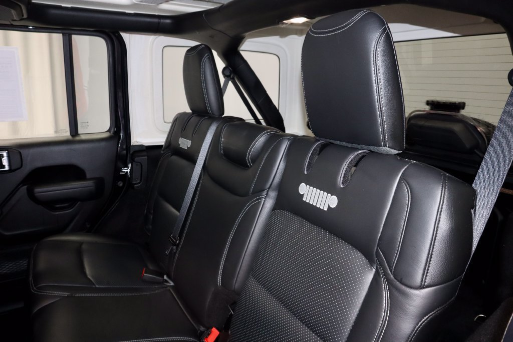 Used 2023 Jeep Wrangler Unlimited Sport AWD/4WD image 20