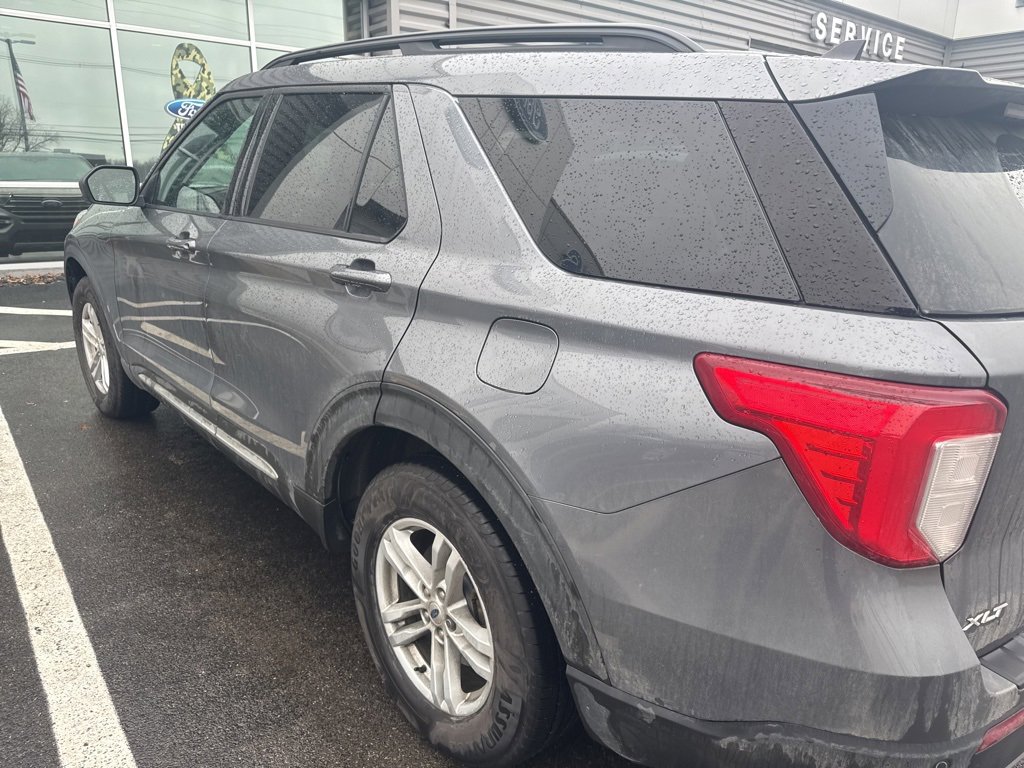 Certified 2022 Ford Explorer XLT w/ Equipment Group 202A image 8